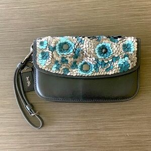SOLD 2018 Coach 1941 Leather Sequin Glovetanned Wristlet